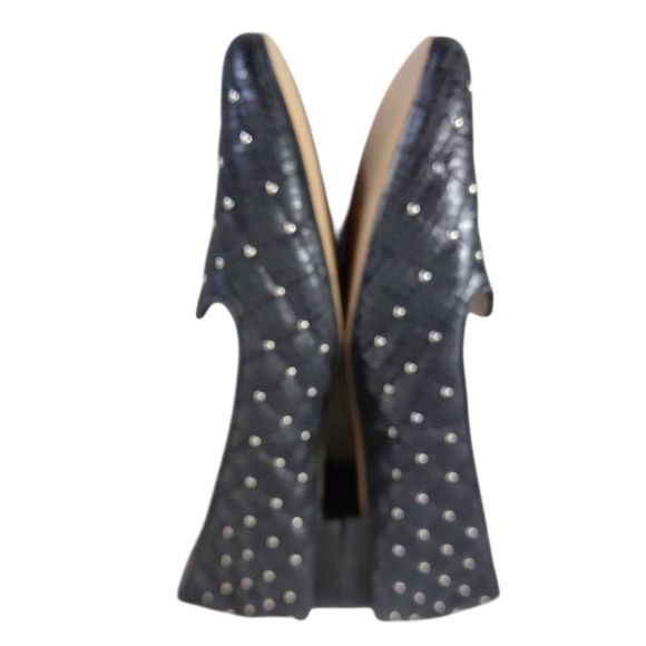 Vince Camuto Silver and Black Flats with Sleek Design - Picture 4 of 9